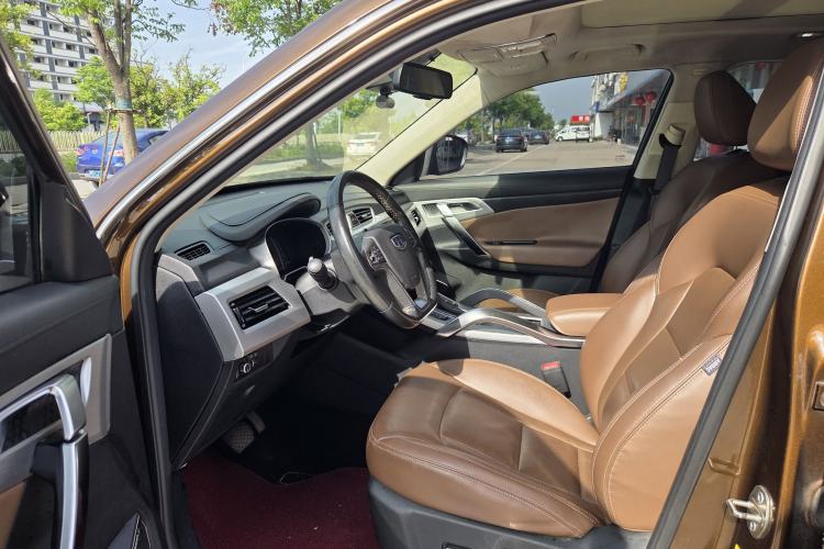 Used Geely Auto Emgrand X7 Sport 2016 1.8TD Automatic ZhiZun Version Interior 1