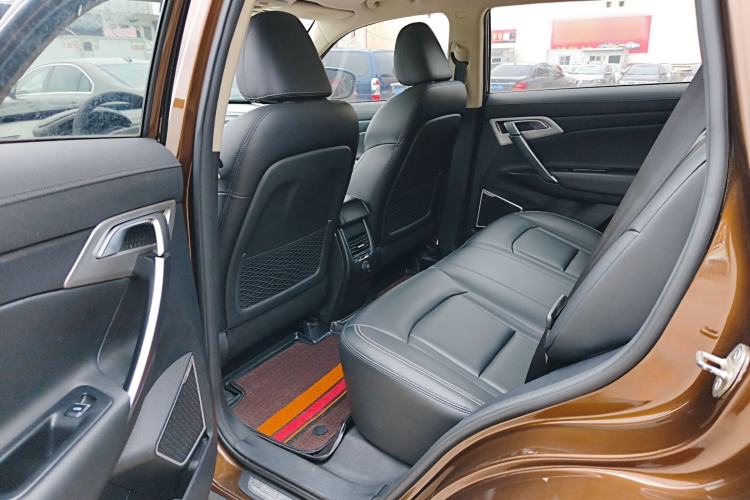 Used Geely Auto Emgrand X7 Sport 2016 1.8TD Automatic ZhiShang Model Interior 2