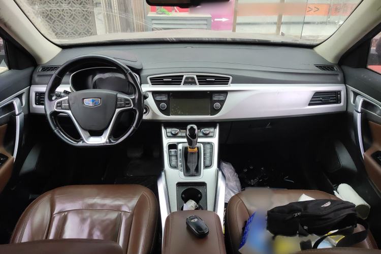 Used Geely Auto Emgrand X7 Sport 2016 1.8TD Automatic ZhiZun Version Interior 2