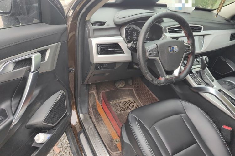 Used Geely Auto Emgrand X7 Sport 2016 1.8TD Automatic Smart Connectivity Version Interior 3