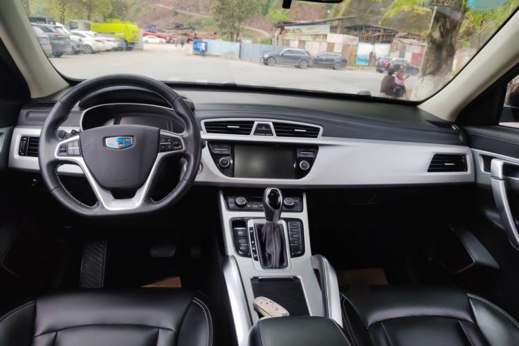 Used Geely Auto Emgrand X7 Sport 2016 1.8TD Automatic Smart Connectivity Version Interior 5