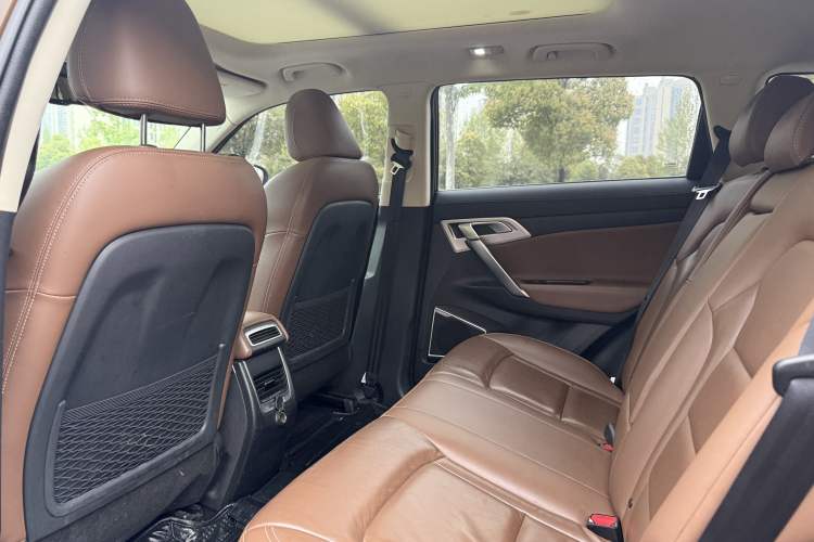 Used Geely Auto Emgrand X7 Sport 2016 1.8TD Automatic ZhiZun Version Interior 5