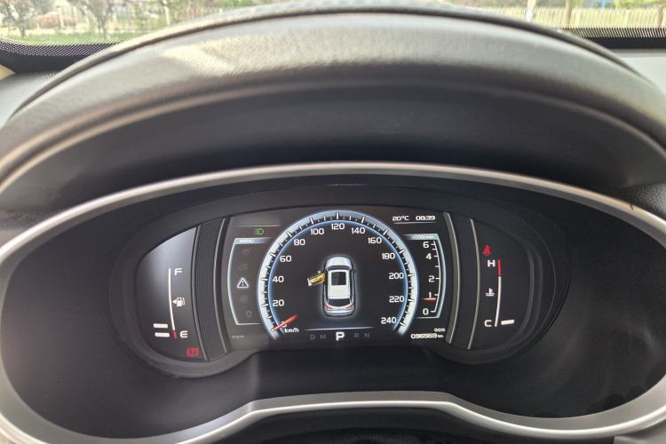 Used Geely Auto Emgrand X7 Sport 2016 1.8TD Automatic ZhiZun Version Interior 6