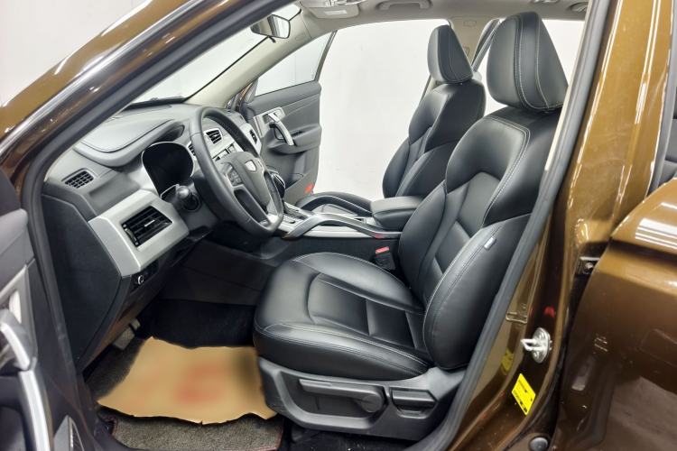 Used Geely Auto Emgrand X7 Sport 2016 1.8TD Automatic Smart Connectivity Version Interior 7