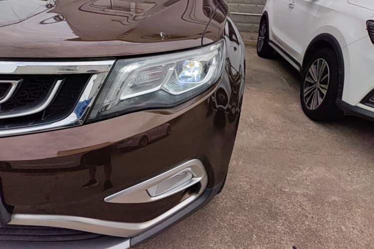 Used Geely Auto Emgrand X7 Sport 2016 1.8TD Automatic ZhiZun Version Left Front Headlight