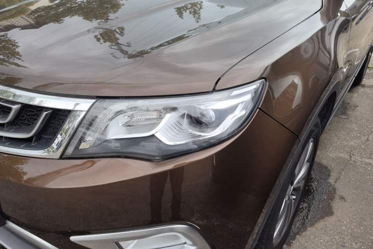 Used Geely Auto Emgrand X7 Sport 2016 1.8TD Automatic ZhiZun Version Left Front Headlight