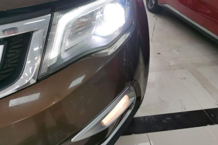 Used Geely Auto Emgrand X7 Sport 2016 1.8TD Automatic Smart Model Left Front Headlight