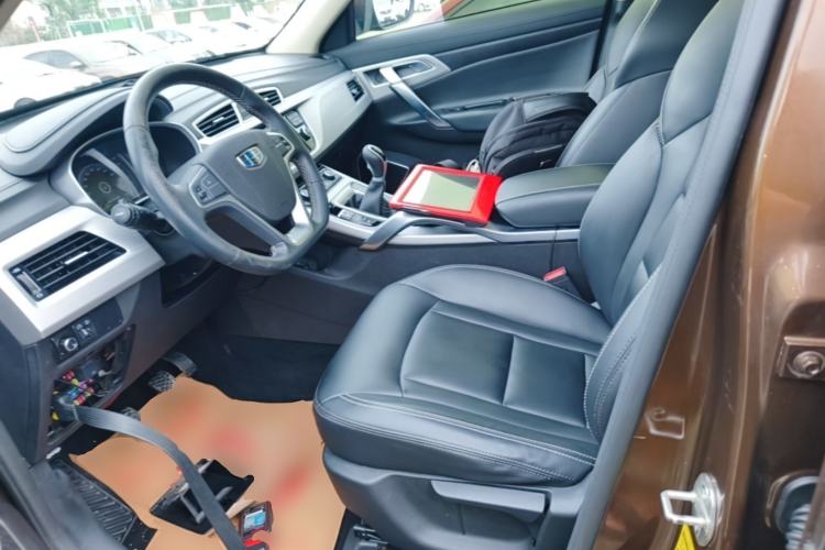 Used Geely Auto Emgrand X7 Sport 2016 2.0L Manual Smart Connect Version Left Front Seat
