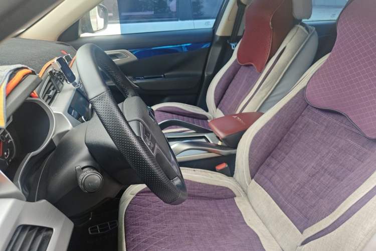 Used Geely Auto Emgrand X7 Sport 2016 2.0L Manual ZhiShang Version Left Front Seat