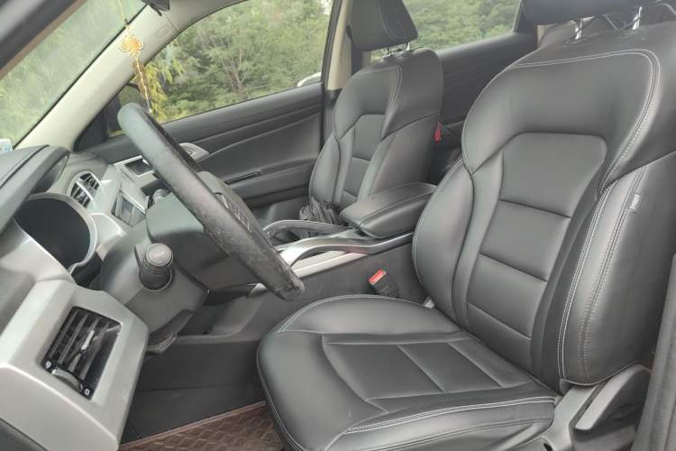 Used Geely Auto Emgrand X7 Sport 2016 1.8TD Automatic Smart Connectivity Version Left Front Seat