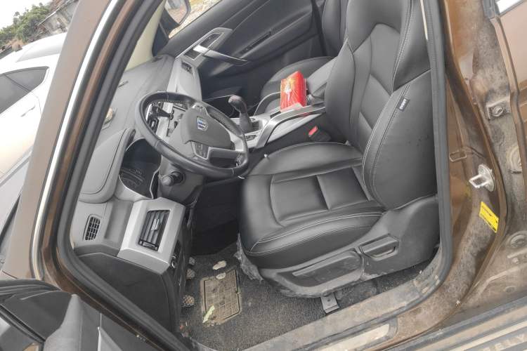 Used Geely Auto Emgrand X7 Sport 2016 2.0L Manual Smart Connect Version Left Front Seat