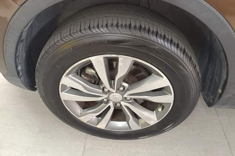 Used Geely Auto Emgrand X7 Sport 2016 1.8TD Automatic Smart Model Left Front Wheel Hub