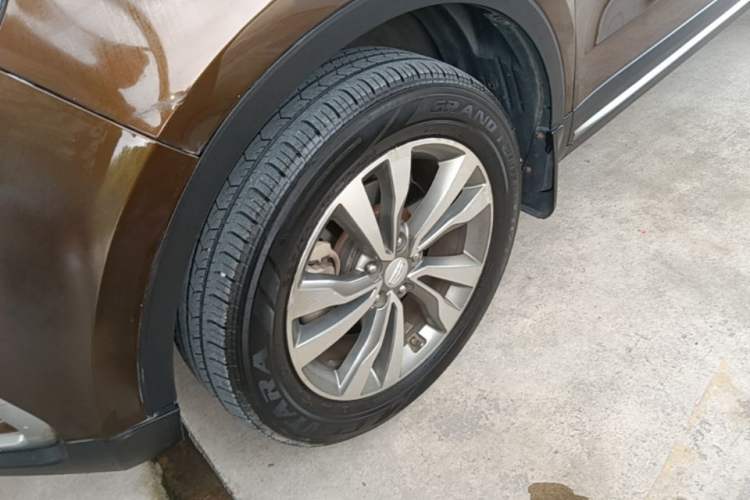 Used Geely Auto Emgrand X7 Sport 2016 1.8TD Automatic All-Wheel-Drive ZhiZun Edition Left Front Wheel Hub