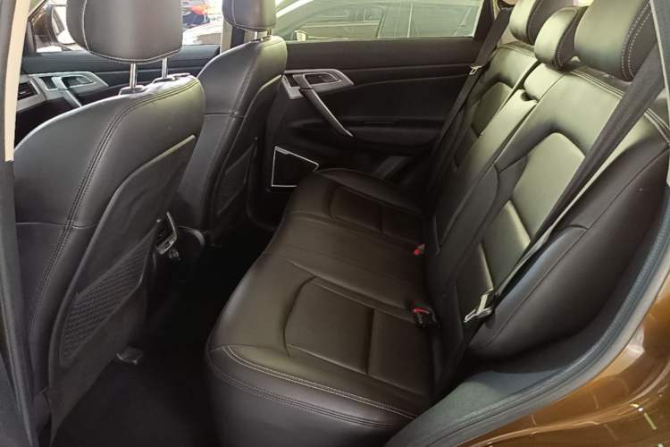 Used Geely Auto Emgrand X7 Sport 2016 1.8TD Automatic Smart Model Left Rear Seat