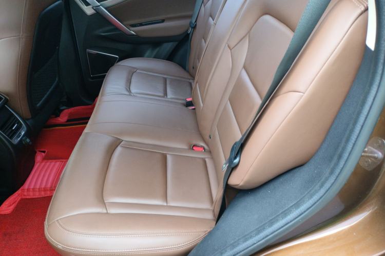 Used Geely Auto Emgrand X7 Sport 2016 1.8TD Automatic All-Wheel-Drive ZhiZun Edition Left Rear Seat