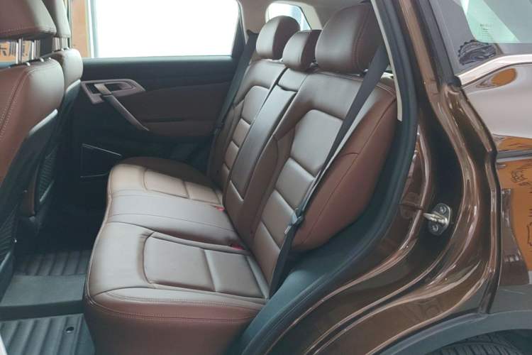 Used Geely Auto Emgrand X7 Sport 2016 1.8TD Automatic ZhiZun Version Left Rear Seat