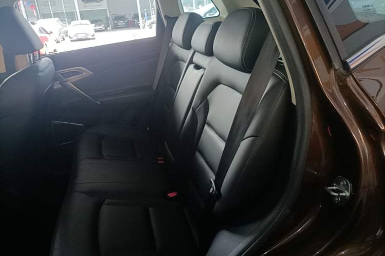 Used Geely Auto Emgrand X7 Sport 2016 1.8TD Automatic Smart Connectivity Version Left Rear Seat