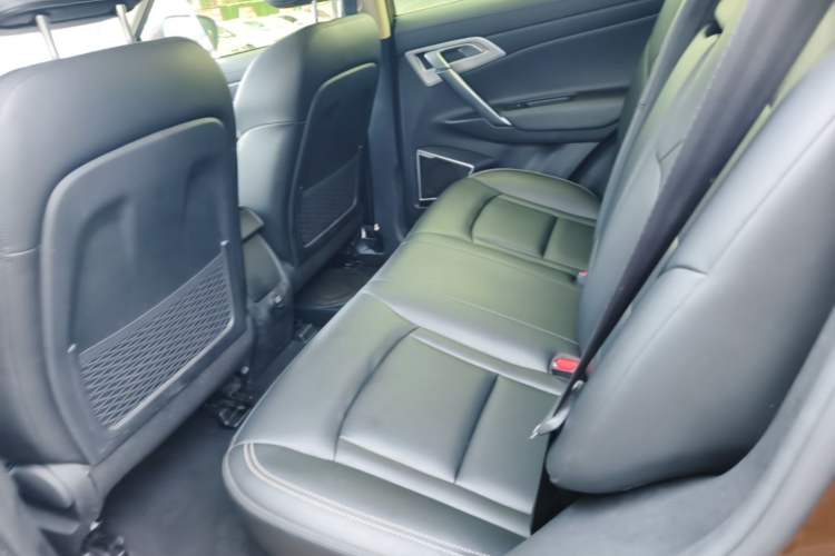 Used Geely Auto Emgrand X7 Sport 2016 2.0L Manual Smart Connect Version Left Rear Seat