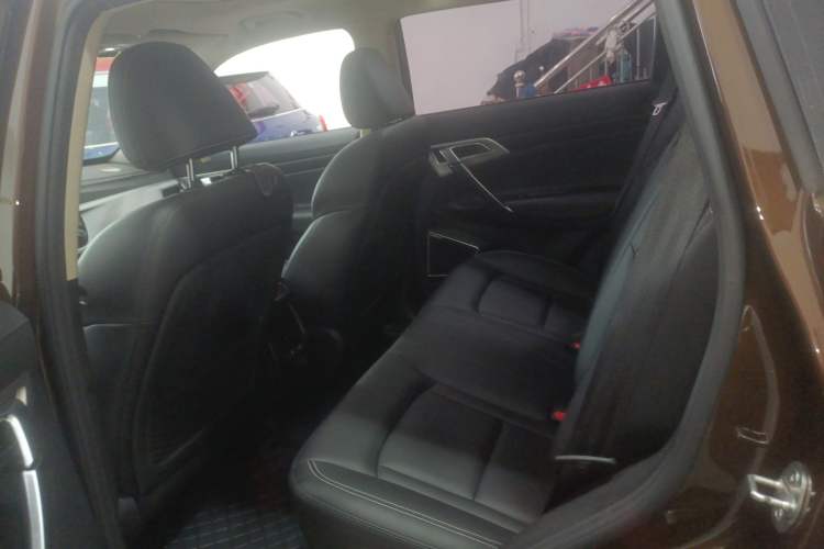 Used Geely Auto Emgrand X7 Sport 2016 1.8TD Automatic Smart Model Left Rear Seat