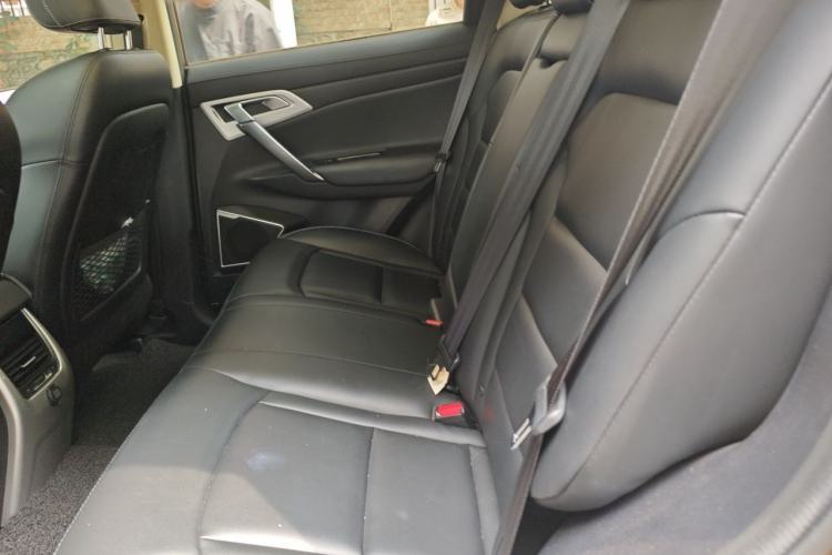 Used Geely Auto Emgrand X7 Sport 2016 1.8TD Automatic Smart Connectivity Version Left Rear Seat