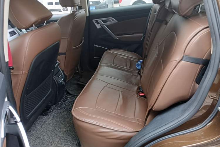 Used Geely Auto Emgrand X7 Sport 2016 1.8TD Automatic ZhiZun Version Left Rear Seat