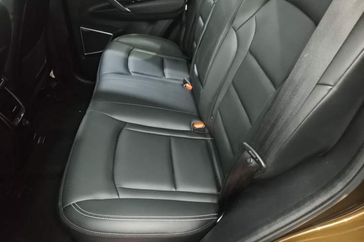 Used Geely Auto Emgrand X7 Sport 2016 1.8TD Automatic Smart Model Left Rear Seat