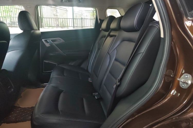 Used Geely Auto Emgrand X7 Sport 2016 1.8TD Automatic ZhiShang Model Left Rear Seat