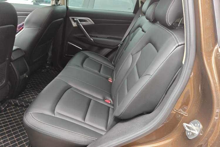 Used Geely Auto Emgrand X7 Sport 2016 1.8TD Manual ZhiShang Model Left Rear Seat