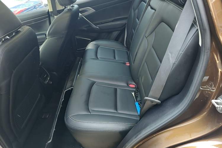 Used Geely Auto Emgrand X7 Sport 2016 1.8TD Automatic Smart Model Left Rear Seat