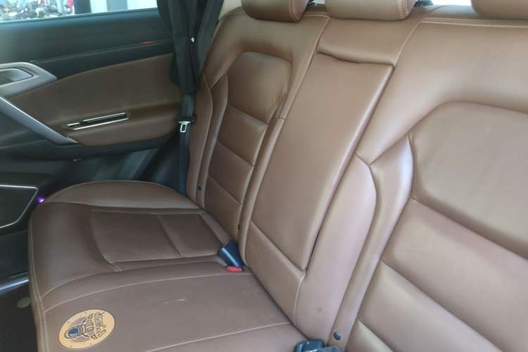 Used Geely Auto Emgrand X7 Sport 2016 1.8TD Automatic ZhiZun Version Left Rear Seat