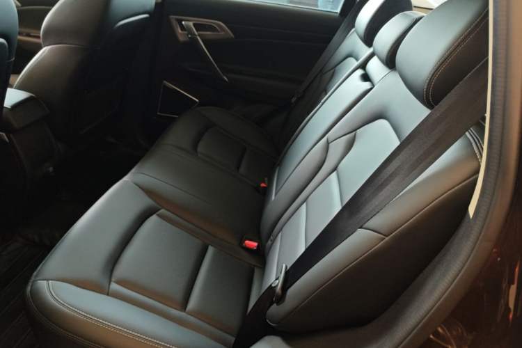 Used Geely Auto Emgrand X7 Sport 2016 2.0L Manual ZhiShang Version Left Rear Seat