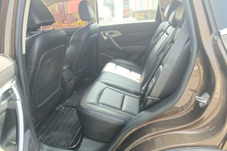 Used Geely Auto Emgrand X7 Sport 2016 1.8TD Manual ZhiShang Model Left Rear Seat