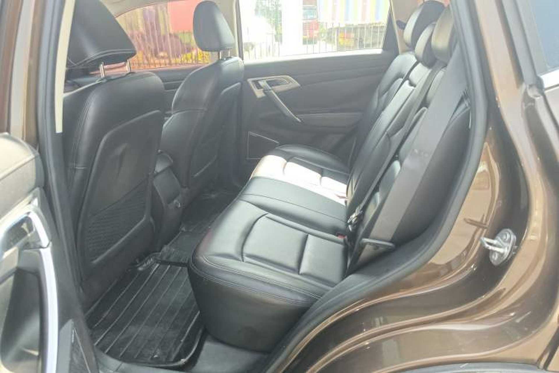 Used Geely Auto Emgrand X7 Sport 2016 1.8TD Manual ZhiShang Model Left Rear Seat