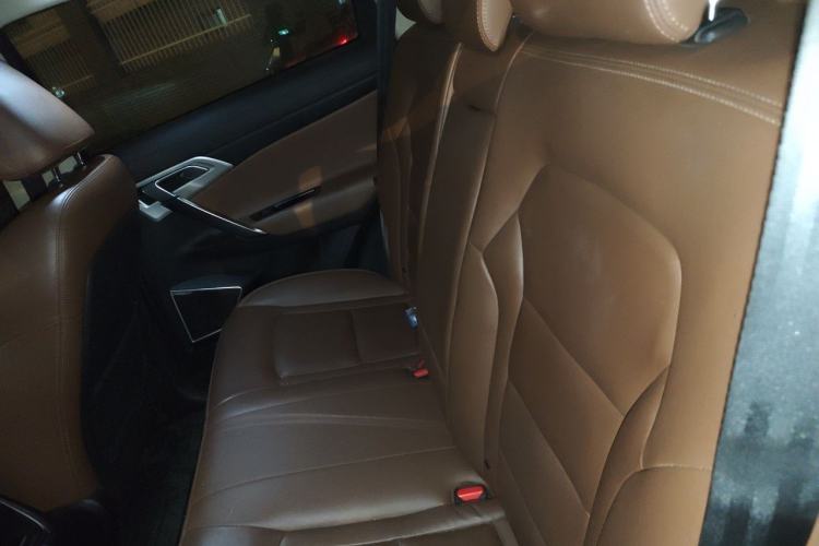 Used Geely Auto Emgrand X7 Sport 2016 1.8TD Automatic ZhiZun Version Left Rear Seat