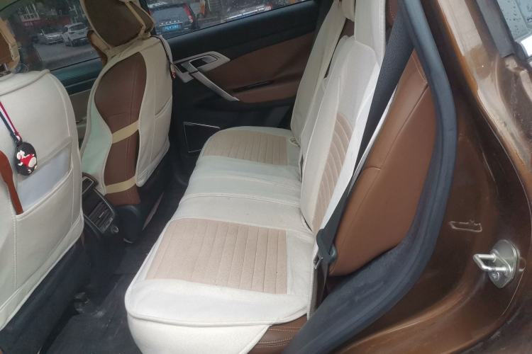 Used Geely Auto Emgrand X7 Sport 2016 1.8TD Automatic ZhiZun Version Left Rear Seat