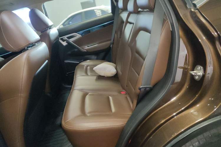 Used Geely Auto Emgrand X7 Sport 2016 1.8TD Automatic ZhiZun Version Left Rear Seat