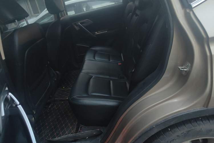 Used Geely Auto Emgrand X7 Sport 2016 2.0L Manual ZhiShang Version Left Rear Seat