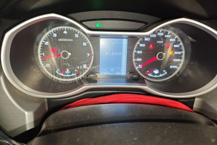 Used Geely Auto Emgrand X7 Sport 2016 1.8TD Automatic ZhiShang Model Odometer Close Up