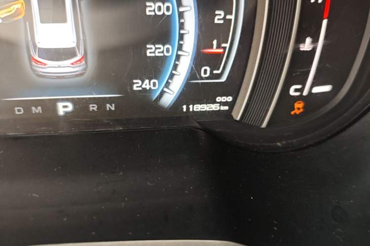 Used Geely Auto Emgrand X7 Sport 2016 1.8TD Automatic ZhiZun Version Odometer Close Up