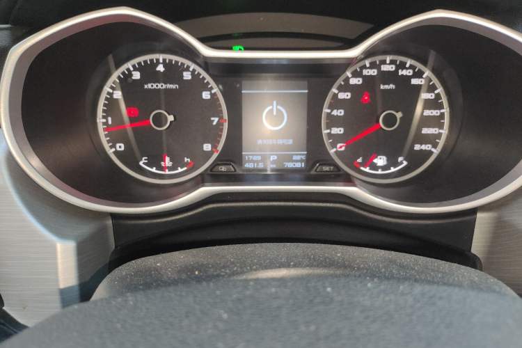 Used Geely Auto Emgrand X7 Sport 2016 1.8TD Automatic ZhiShang Model Odometer Close Up