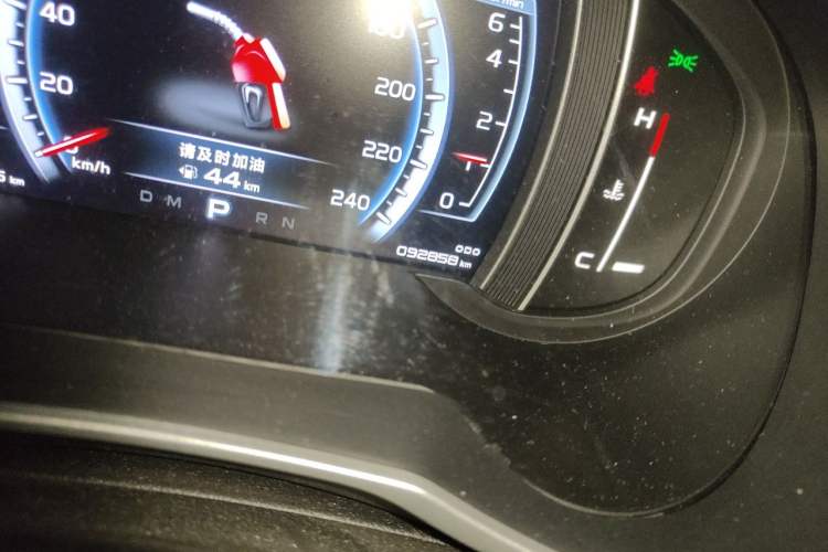 Used Geely Auto Emgrand X7 Sport 2016 1.8TD Automatic ZhiZun Version Odometer Close Up