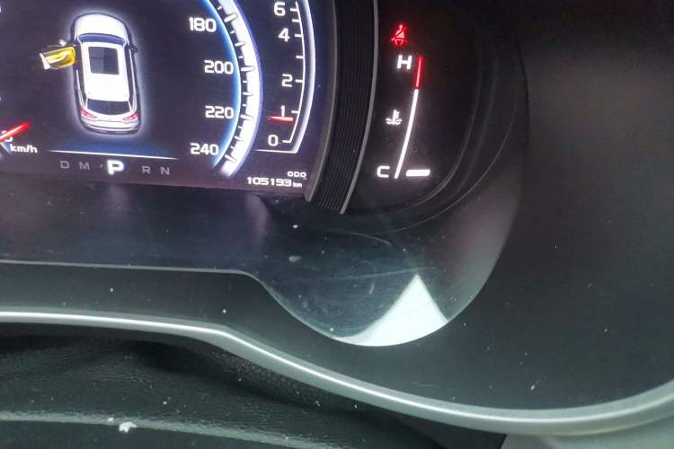 Used Geely Auto Emgrand X7 Sport 2016 1.8TD Automatic ZhiZun Version Odometer Close Up
