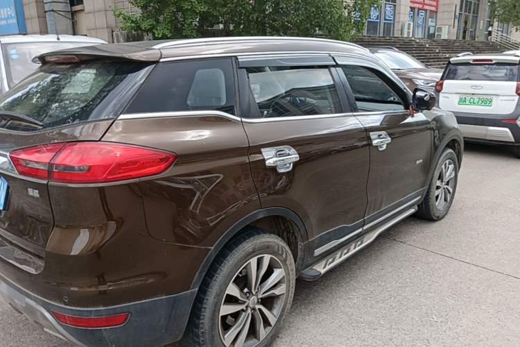 Used Geely Auto Emgrand X7 Sport 2016 1.8TD Automatic ZhiZun Version Rear Right 45 Deg