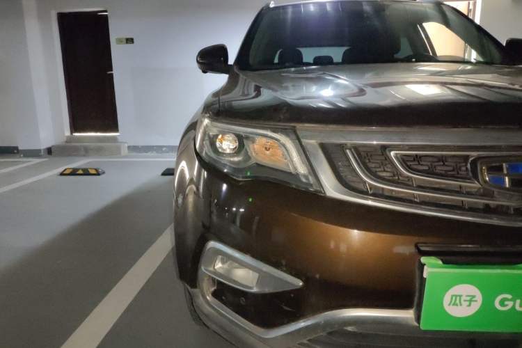 Used Geely Auto Emgrand X7 Sport 2016 1.8TD Automatic ZhiZun Version Right Front Headlight