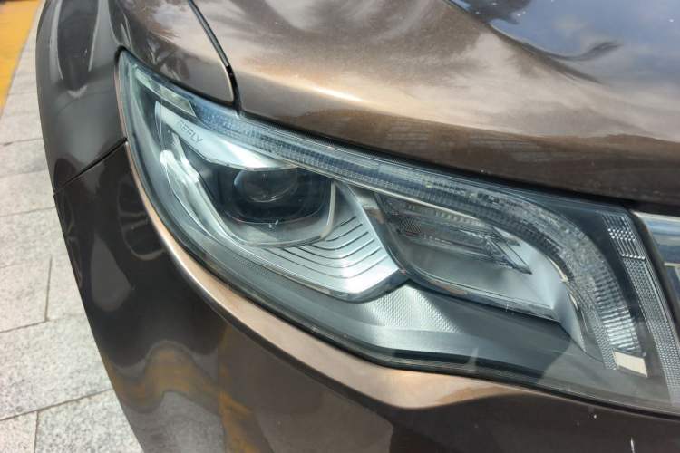 Used Geely Auto Emgrand X7 Sport 2016 1.8TD Automatic ZhiZun Version Right Front Headlight