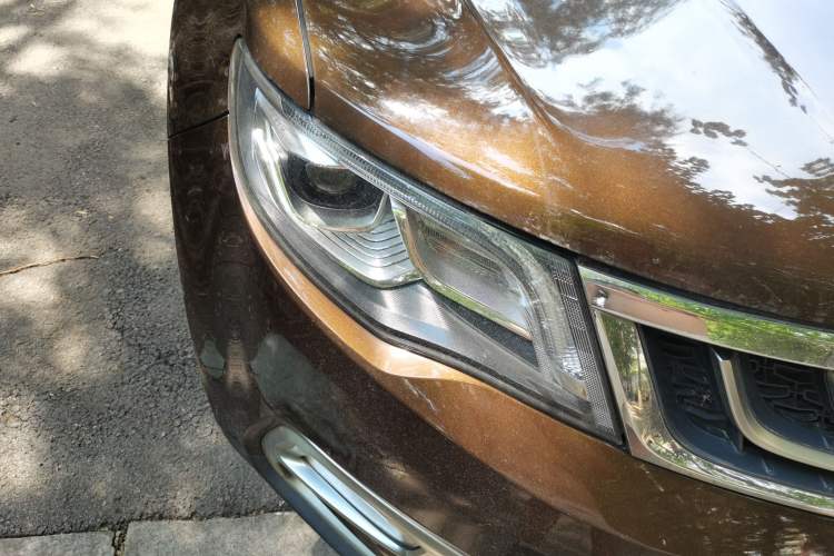 Used Geely Auto Emgrand X7 Sport 2016 1.8TD Automatic ZhiZun Version Right Front Headlight