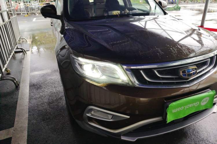 Used Geely Auto Emgrand X7 Sport 2016 1.8TD Automatic ZhiZun Version Right Front Headlight