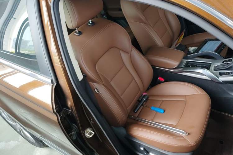 Used Geely Auto Emgrand X7 Sport 2016 1.8TD Automatic ZhiZun Version Right Front Seat