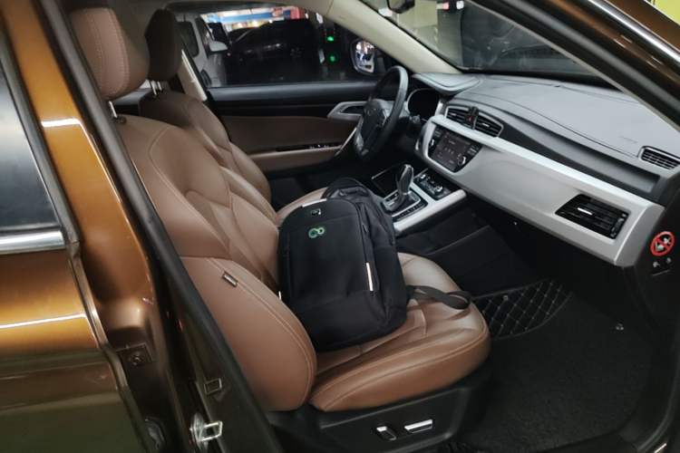 Used Geely Auto Emgrand X7 Sport 2016 1.8TD Automatic ZhiZun Version Right Front Seat