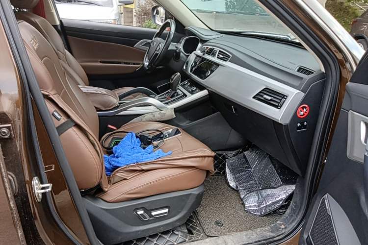 Used Geely Auto Emgrand X7 Sport 2016 1.8TD Automatic ZhiZun Version Right Front Seat